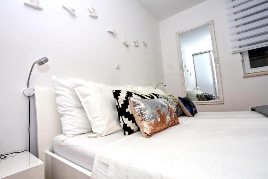 Apartments Kamelija สปลิท ห้อง รูปภาพ